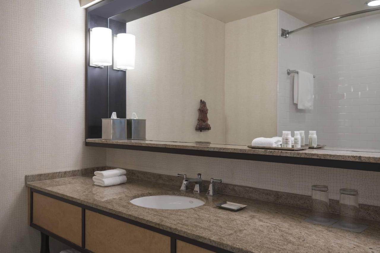 Renaissance New Orleans Arts Warehouse District Hotel Экстерьер фото