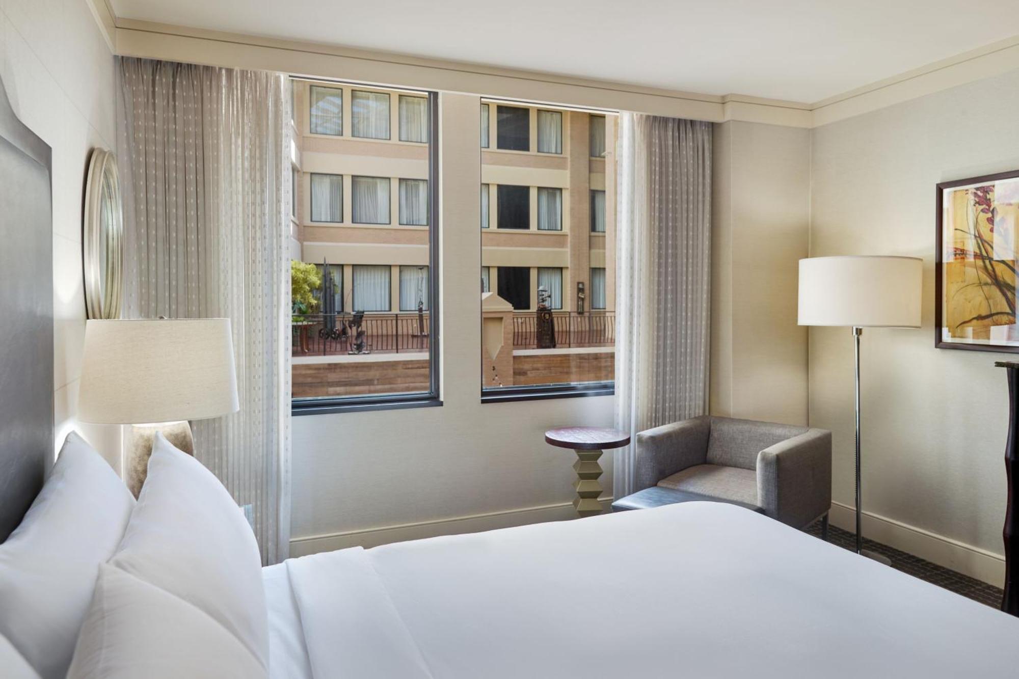 Renaissance New Orleans Arts Warehouse District Hotel Экстерьер фото