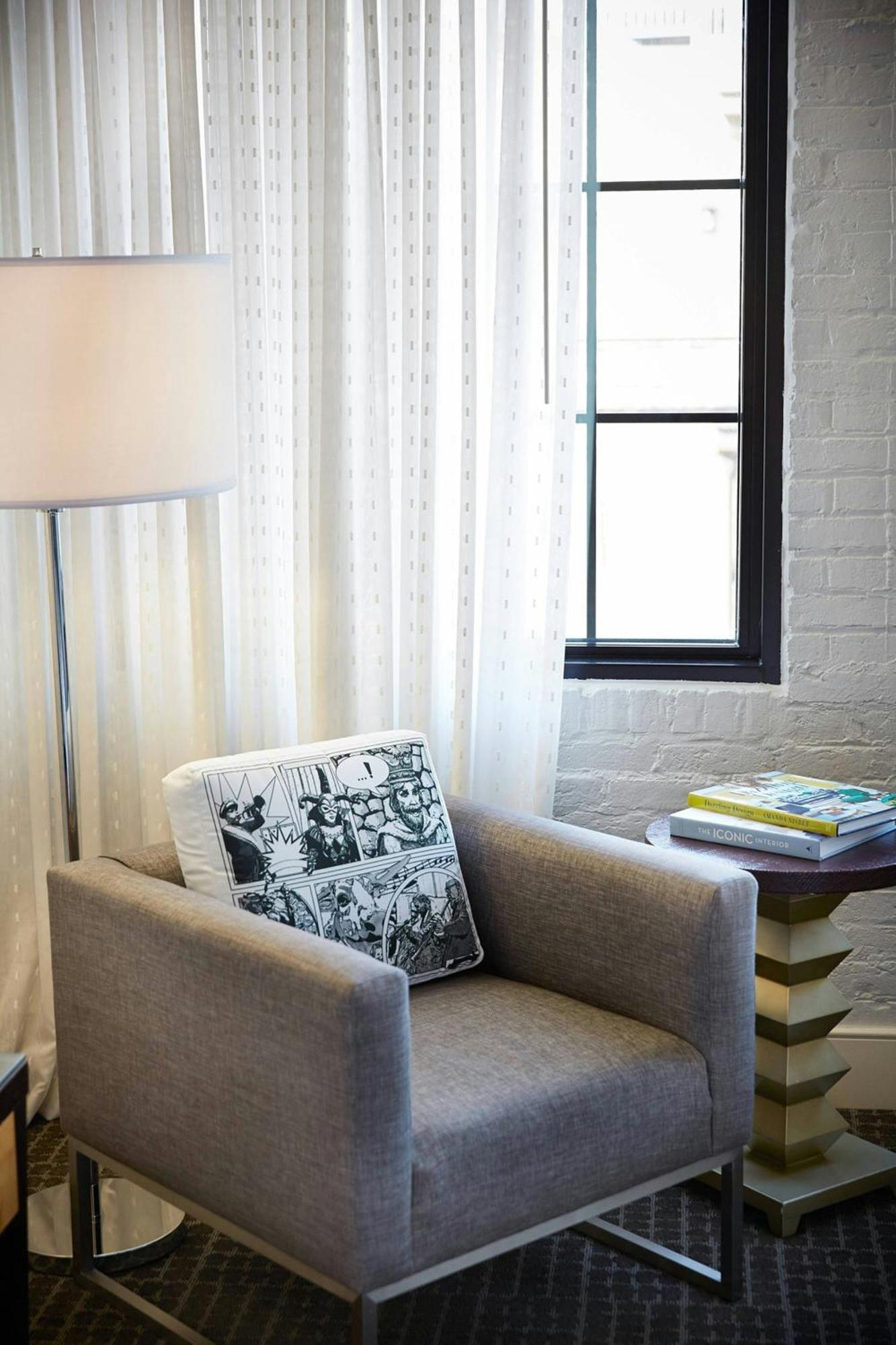 Renaissance New Orleans Arts Warehouse District Hotel Экстерьер фото