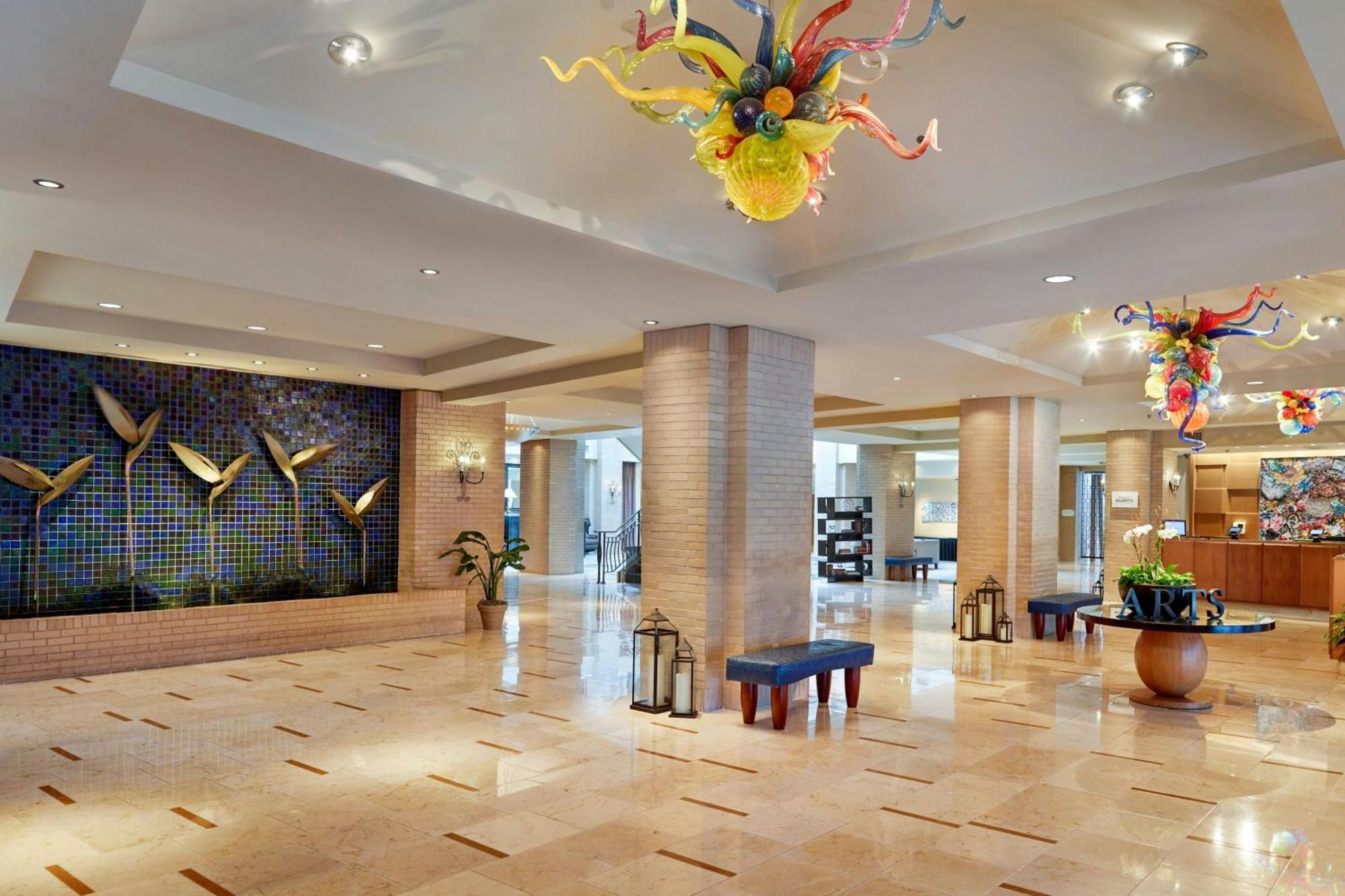 Renaissance New Orleans Arts Warehouse District Hotel Экстерьер фото